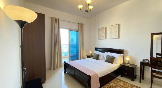 Lux BnB Elite Residences I Golf Course Views, Забронировать Отель «постель и завтрак» Дубай Эмират Дубай, рядом с Meaisem City Centre