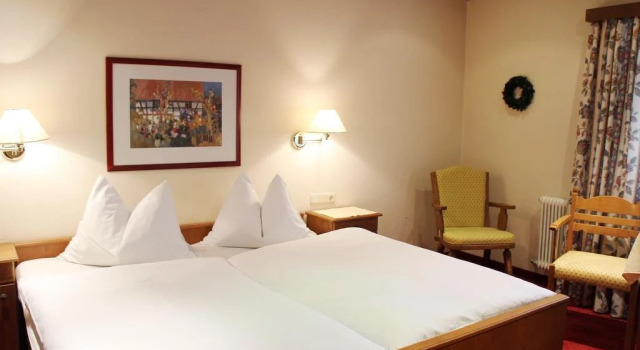Hotel & Pension Rottenau, Rezervovat Hotel Hotely v Filzmoos s parkováním, Parkování