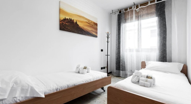 Апартаменты с 2 комнатами с балконом Suitelowcost Humanitas Apartment