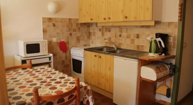 Коттедж с балконом Soli Sis5 Center & View 4 Pers