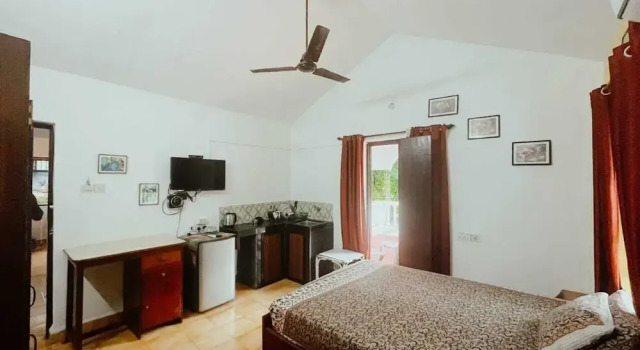 Номер Standard c 1 комнатой с видом на сад Jes Guest House