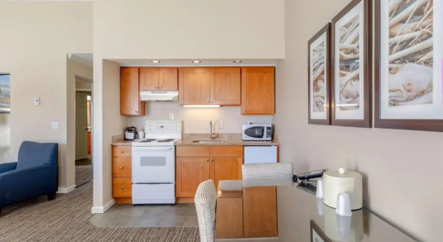 Люкс с частичным видом на океан Best Western Inn at Face Rock