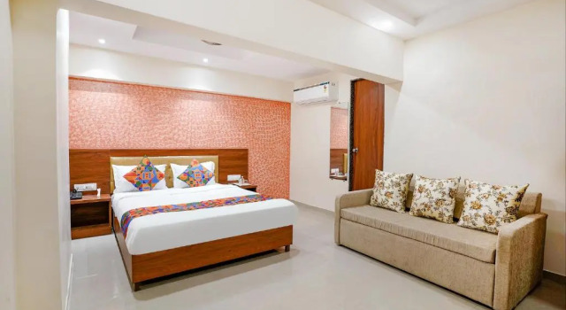 Номер Deluxe FabExpress Alive - Nr Juhu Beach