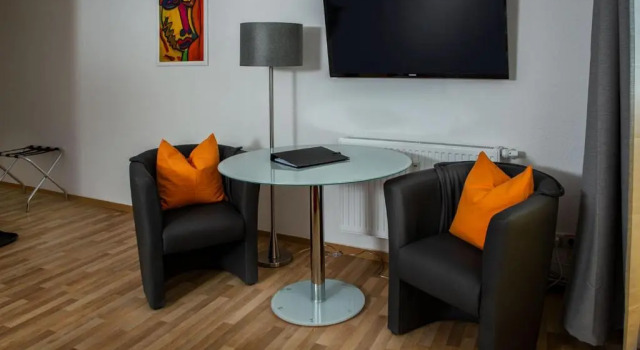 Апартаменты H&H Apartments im Herzen der Stadt super zentral ruhig mit Kochnischen Balkon oder Empore