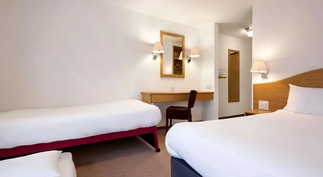 Номер Standard Days Inn by Wyndham Telford Ironbridge