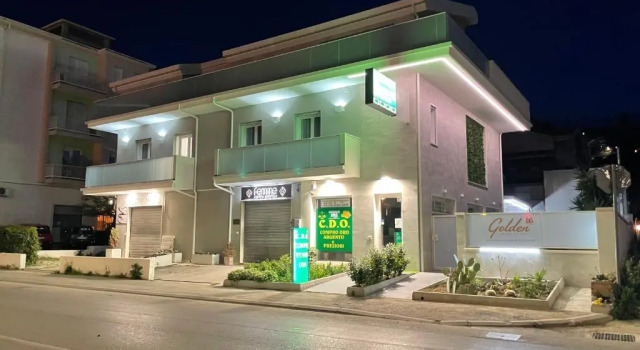 Golden apartments, Varaa Huoneisto Hotellit Abruzzo aamiaisella, Aamiainen