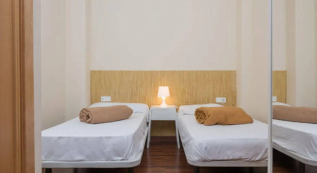 Feel Hostels Soho Malaga, Забронировать Хостел Малага - центр Малага, рядом с Музей Кармен Тиссен