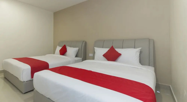 Четырёхместный семейный люкс Hotel Raub Agro
