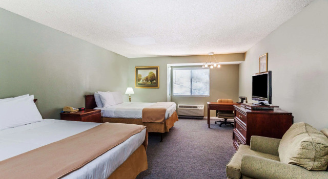 Travelodge by Wyndham Big Bear Lake CA