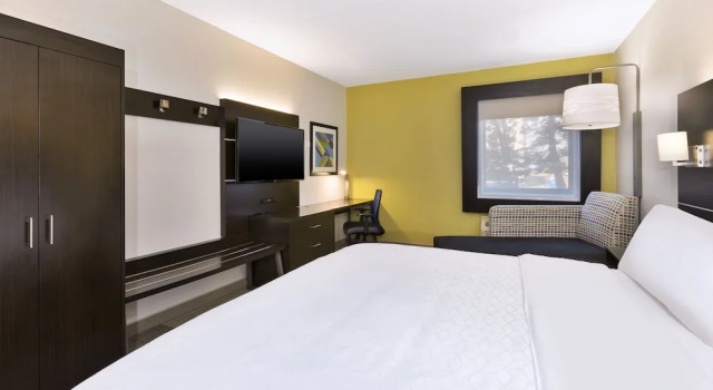 Номер Standard Holiday Inn Express Detroit-Warren/General Motors Technology Center by IHG
