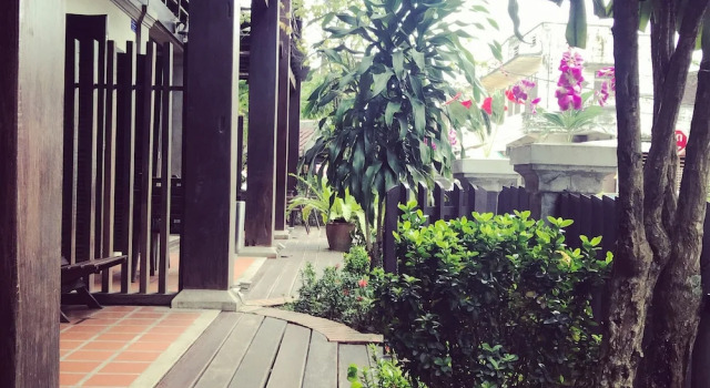 Двухместный номер Deluxe с балконом Elegant Boutique Hotel Luangprabang