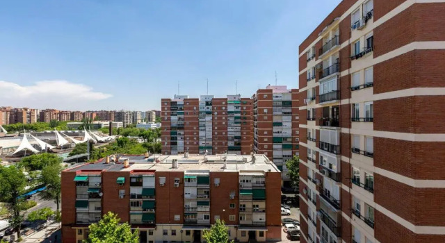 Apartamentos La Vaguada Suites, Varaa Huoneisto Hotellit Madridin maakunta pysäköinnillä, Pysäköinti