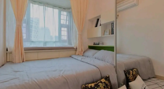 Four Seasons Window View Apartment