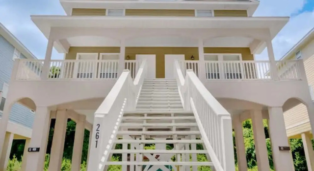 Cozy 2 Bed/1.5 Bath Duplex Just Blocks From Downtown Biloxi, Забронировать Дом для отпуска Билокси Миссисипи - побережье, рядом с Казино Beau Rivage