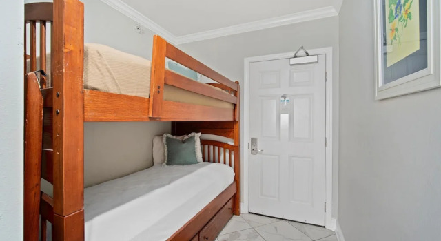 Emerald Beach 2325