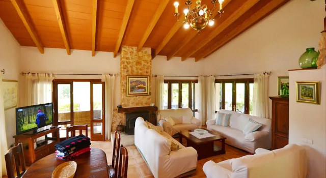 Heritage Mansion in Mancor de la Vall with Private Pool