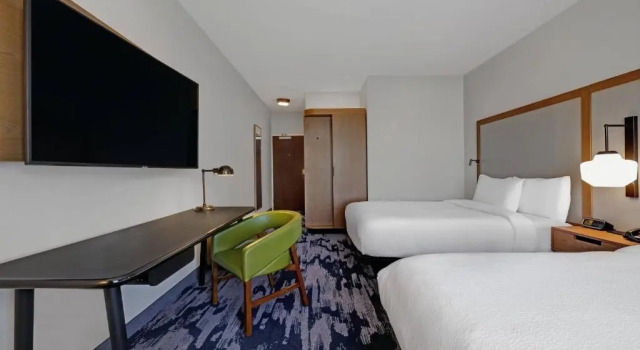 Двухместный номер Standard с видом на город Fairfield Inn & Suites by Marriott Milwaukee Brookfield