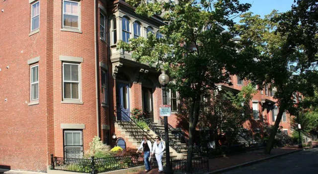 Encore Bed & Breakfast, Забронировать Отель Бостон Бостон, рядом с Matthews Arena