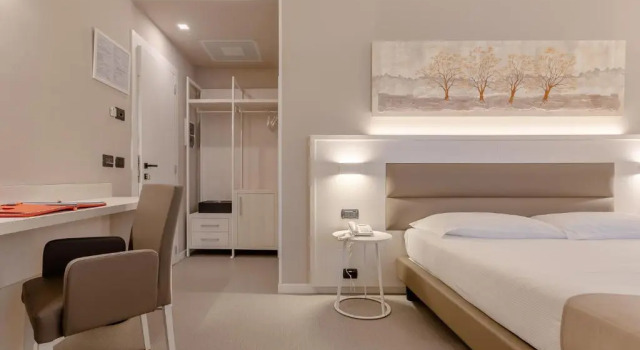 Трёхместный номер Superior Hotel Concorde