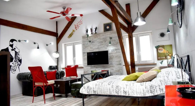 Апартаменты In the Attic Apartments