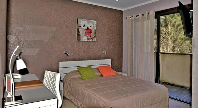 Двухместный номер Standard с балконом Hôtel Des Deux Sorru