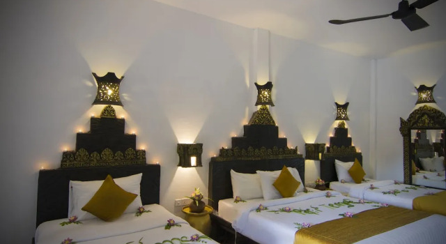 Семейный люкс с балконом Petit Temple Suite & Spa