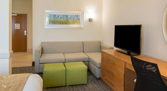 Двухместный люкс Comfort Suites Bossier City - Shreveport