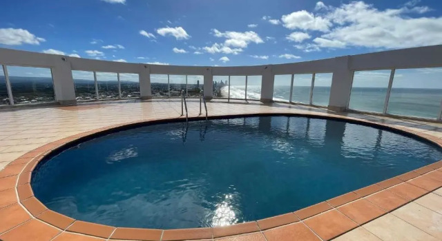 Апартаменты Пентхаус Burleigh Surf Apartments