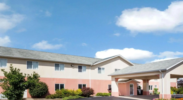 Номер Standard SureStay Plus Hotel by Best Western Bettendorf