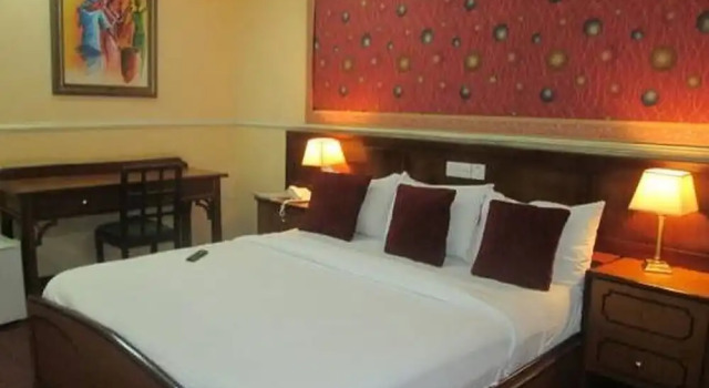 Ths Le Chateau Thelpim Hotels