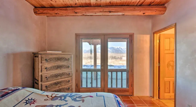 Коттедж Southwest Home w/ 360-degree Mtn View, Ski Nearby!