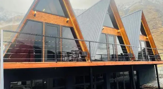 Двухместный номер Standard с видом на горы Котедж PYRAMID KAZBEGI
