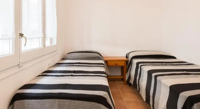 Blanch in Llafranc With 5 Bedrooms and 2 Bathrooms