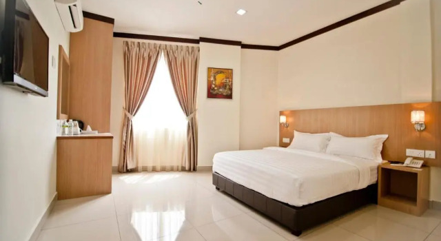Luksusowy dwuosobowy pokój Hotel Setia