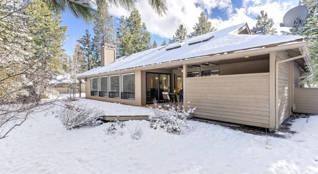 4 Mugho 3 Bedroom Home by RedAwning