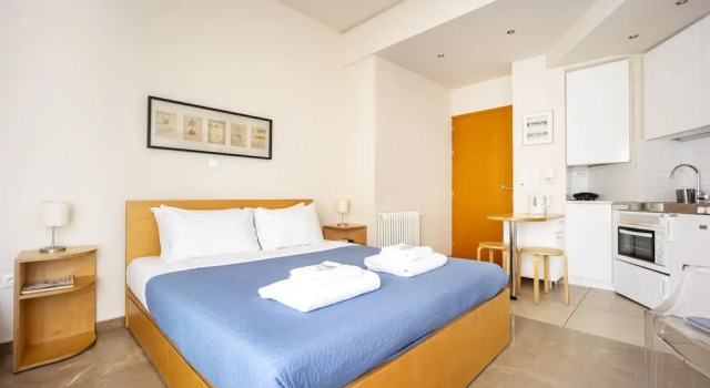 Studio in the Heart of Athens Acropolis Area, Забронировать Апартаменты/квартира Афины Острова Саронического залива - Аттика, рядом с Холм Филопаппос