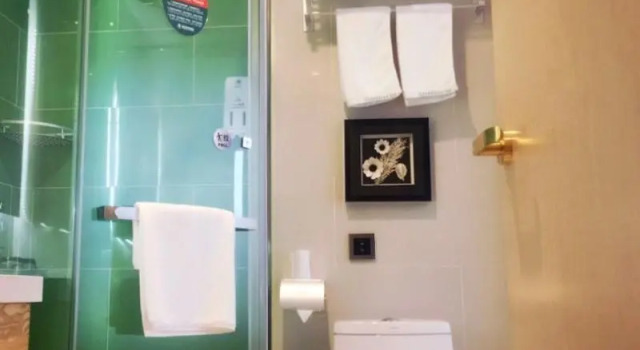Семейный номер Standard GreenTree Inn Gannan Hezuo Pedestrian Street Express Hotel