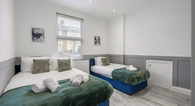 1 Bed Flat - Sleeps 3 - Parking - Wifi, Забронировать Отель Отели Англии 3 звезды, 3*