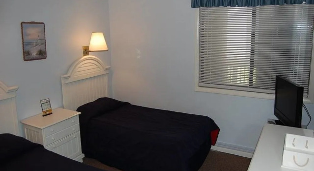 Pelican's Landing 216 - 2 Br Home
