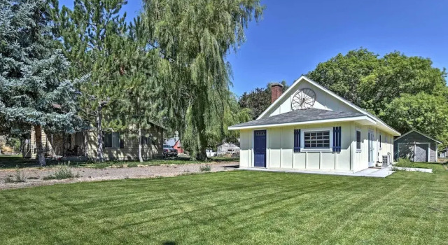 Коттедж Historic Albion Mountain Cottage on Quiet Street!