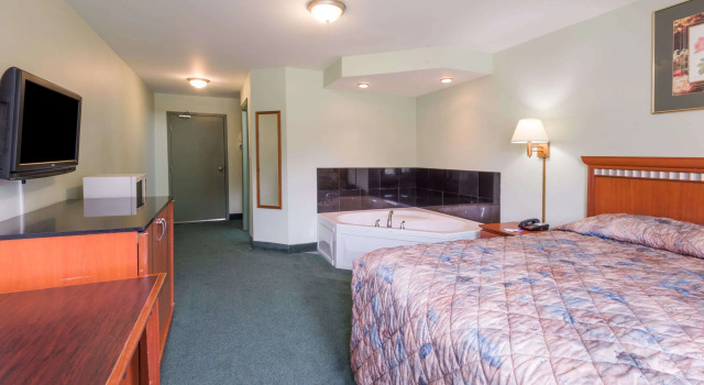 Люкс Knights Inn Bracebridge