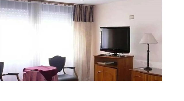 Hotel Tronador, Rezerwuj Hotel Hotele w Buenos Aires z basenem, Basen