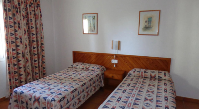 Apartamentos Los Pinares Benet, Book Apartment Hotels in Ibiza with a Pool, Swimming Pool
