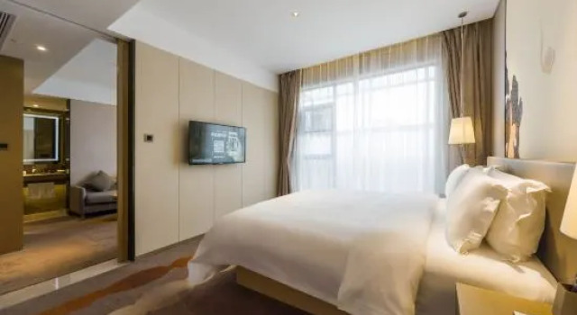 Люкс Deluxe Wassim Hotel Shanghai Chuansha Metro Station