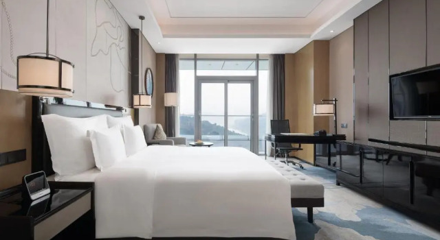 Двухместный номер Deluxe Wyndham Chongqing Yuelai