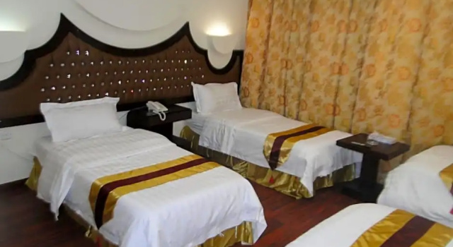 Четырёхместный номер Standard Kenanh Jeddah Hotel
