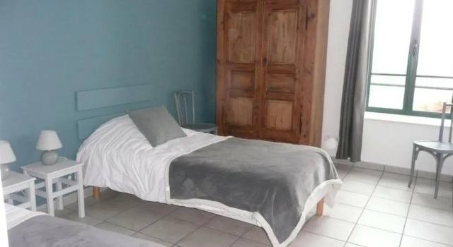 Maison de campagne avec Jacuzzi, Sauna, Wi-Fi et Jardin privatif - FR-1-496-52, Prenota Hotel Hotel a Alvernia con parcheggio, Parcheggio