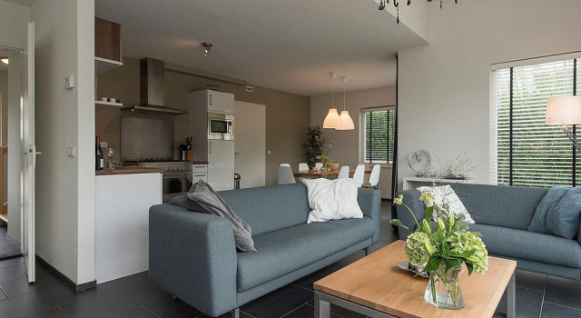 Luxury Villa in Harderwijk With Garden, Rezerwuj Willa Hotele w Veluwe z parkingiem, Parking