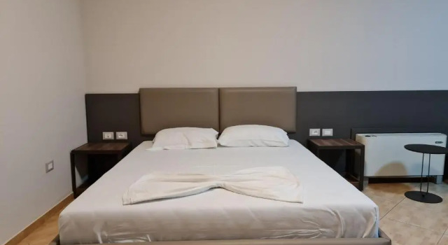 Полулюкс Regina Garden Vlore