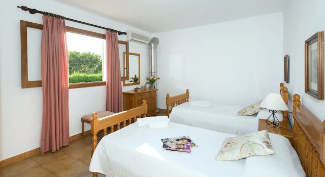 Вилла с 5 комнатами с балконом и с видом на горы Villa Volanti Walking Distance to the Old Town